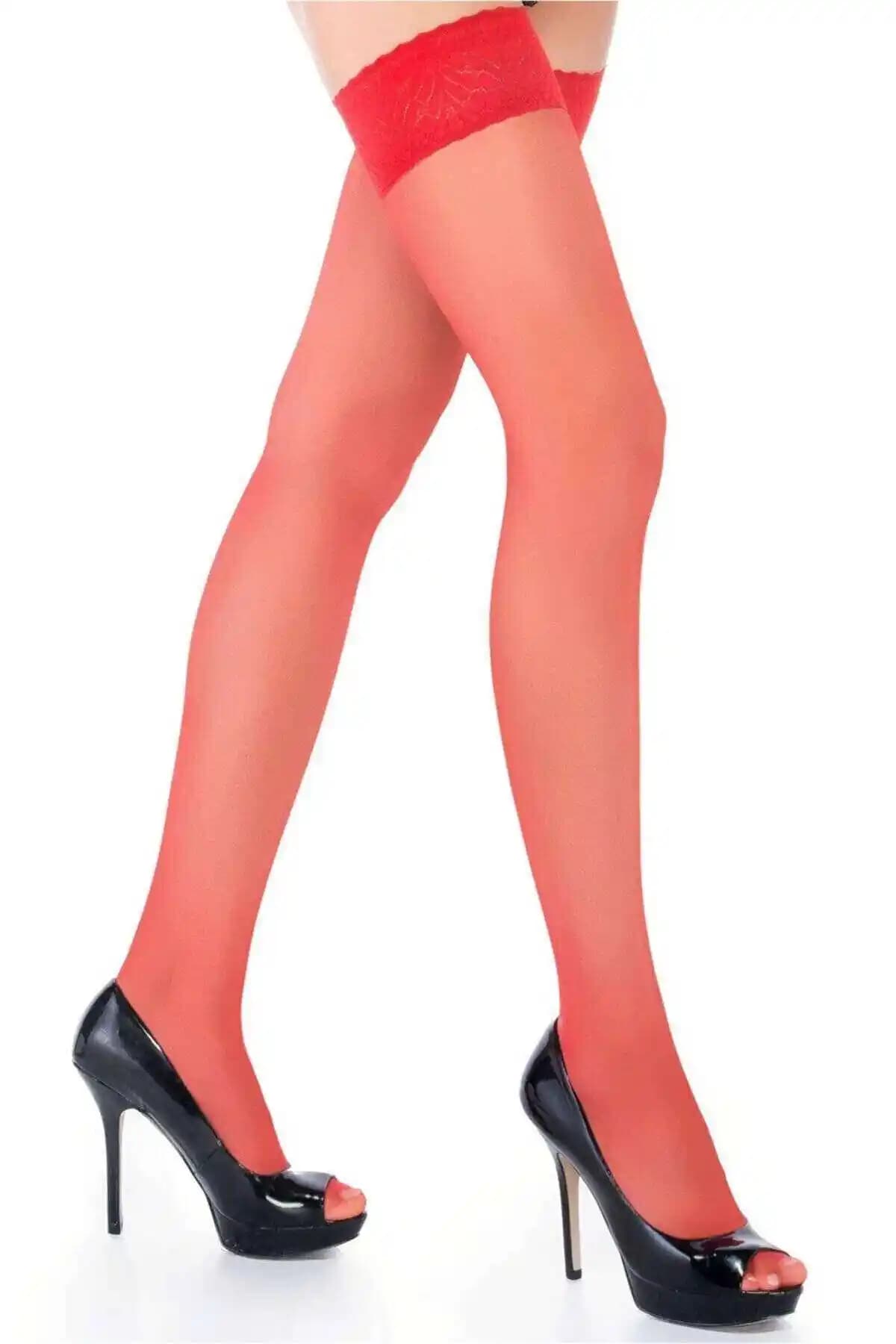 Penti Kırmızı Fantazi Jartiyer Çorap: Şıklık ve Konfor Sunan Modern Tasarım