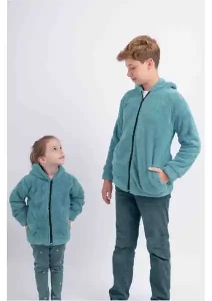 Sweet's Collection Genç Çocuk Peluş Welsoft Ceket: Şık ve Sıcak Tutucu Kış Kıyafeti