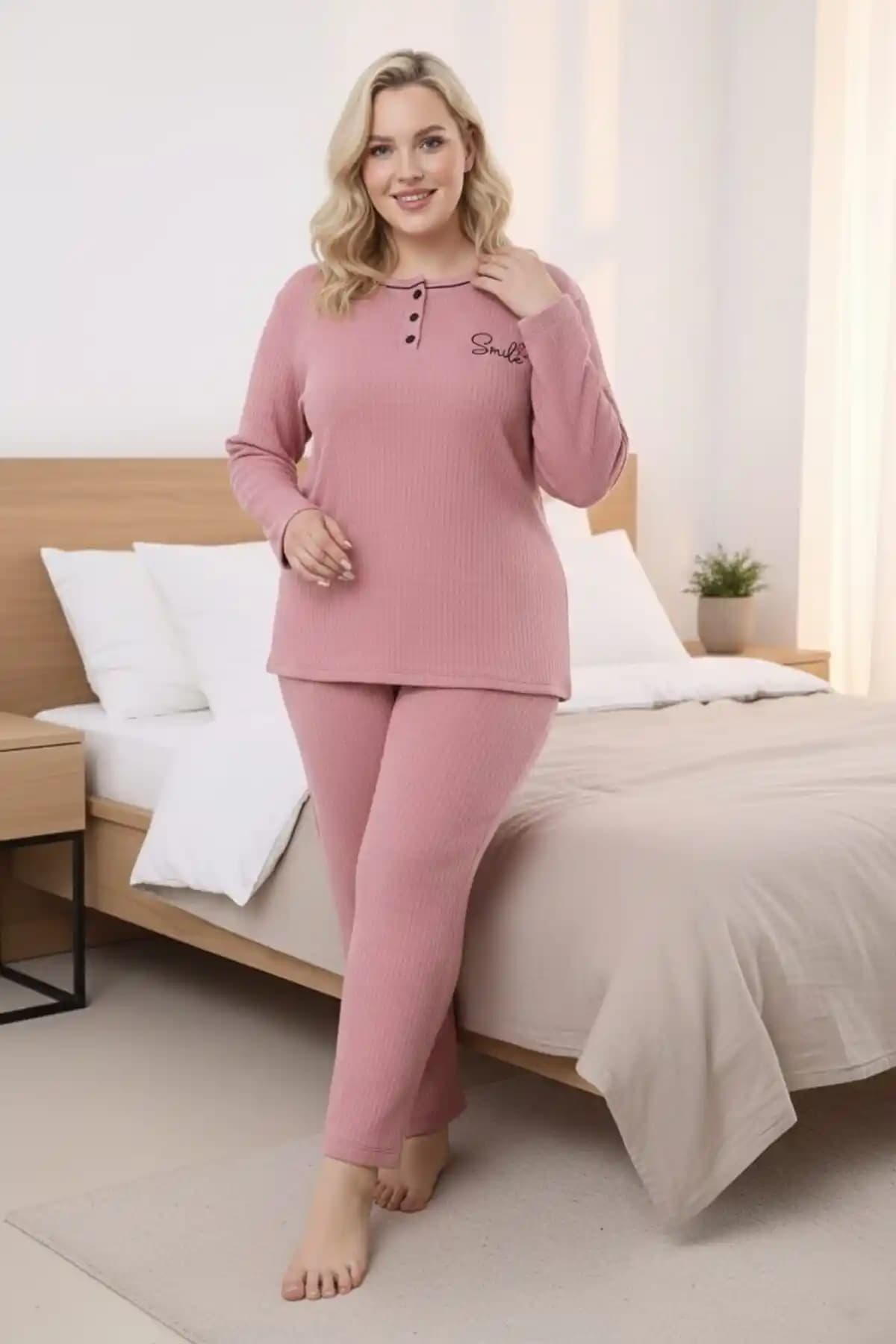 Temporium Kadın Kışlık Gül Kurusu Büyük Beden Uzun Kollu Düğmeli İnterlok Pijama Takımı