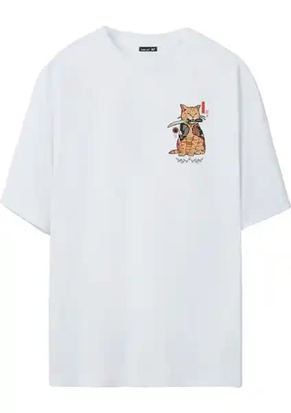 The Wert Erkek Samuray Baskılı Beyaz Oversize Tişört: Modern ve Konforlu Günlük Giyim Seçeneği