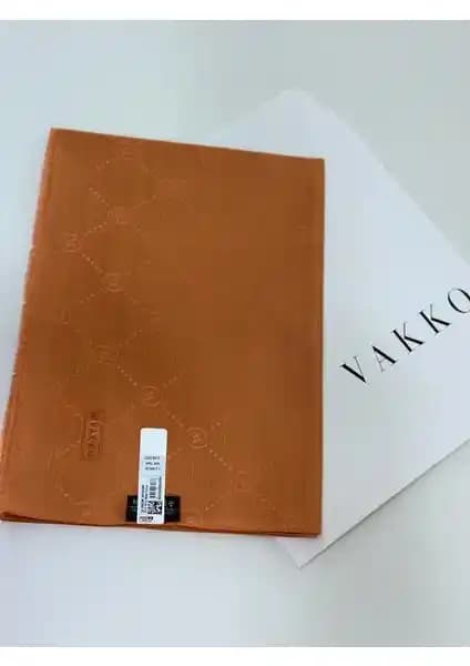 Vakko Şal: Zarif ve Çok Yönlü Tasarımıyla Şıklığın Vazgeçilmez Parçası