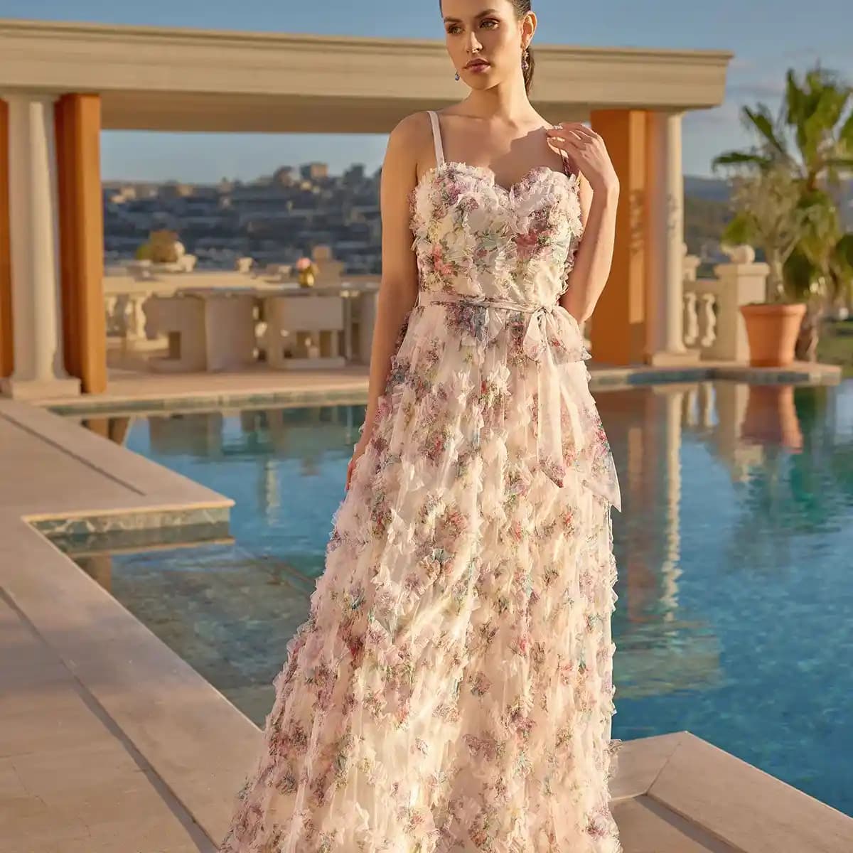 Kokteyl Elbiseleri: Öne Çıkan Markalar ve Alışveriş Rehberi 2024