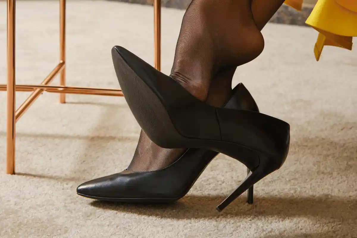 Mağazada Topuklu Ayakkabı Kalitesini Değerlendirmenin Teknik Yöntemleri ve İpuçları