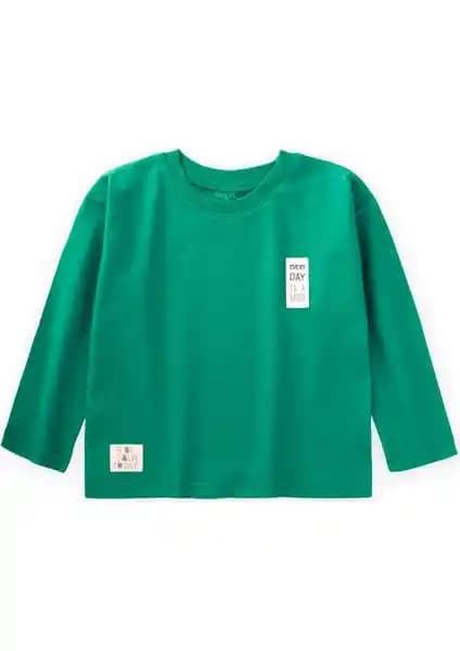 Çocuklar İçin Konforlu ve Şık Mevsimlik Yeşil T-Shirt 2-10 Yaş Arası Kullanım İçin