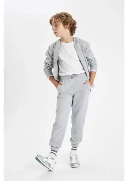 DeFacto Erkek Çocuk Gri Beli Paçası Lastikli Cepli Jogger Eşofman Altı Ürün İncelemesi ve Özellikleri