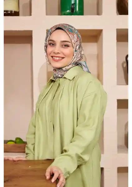 İpekhan Etnik Serisi Petrol Mavi Pamuk Viskon Eşarp: Şıklık ve Konforun Buluşması