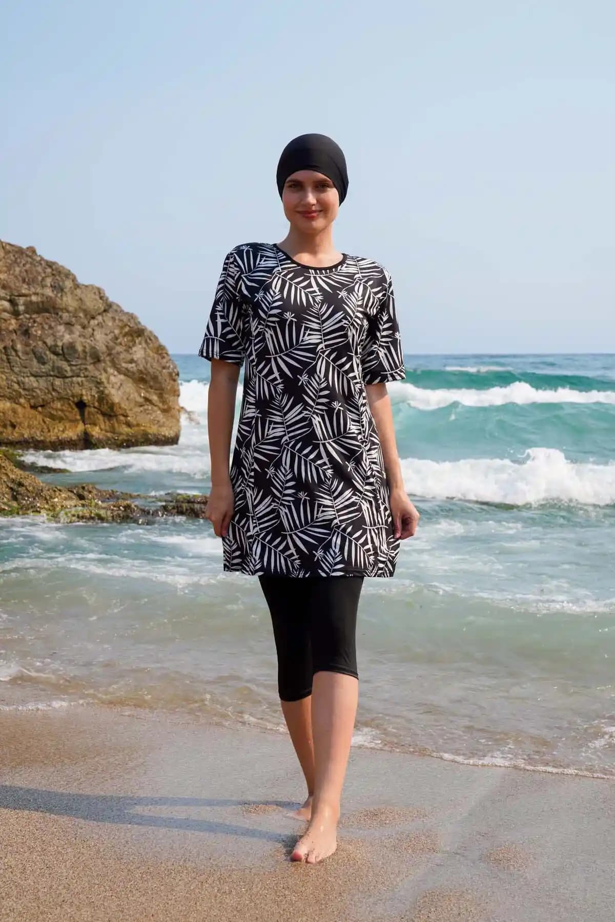 Vawensea Kadın Yarım Kol Tesettür Mayo Modern Tasarım ve Konfor Sunar