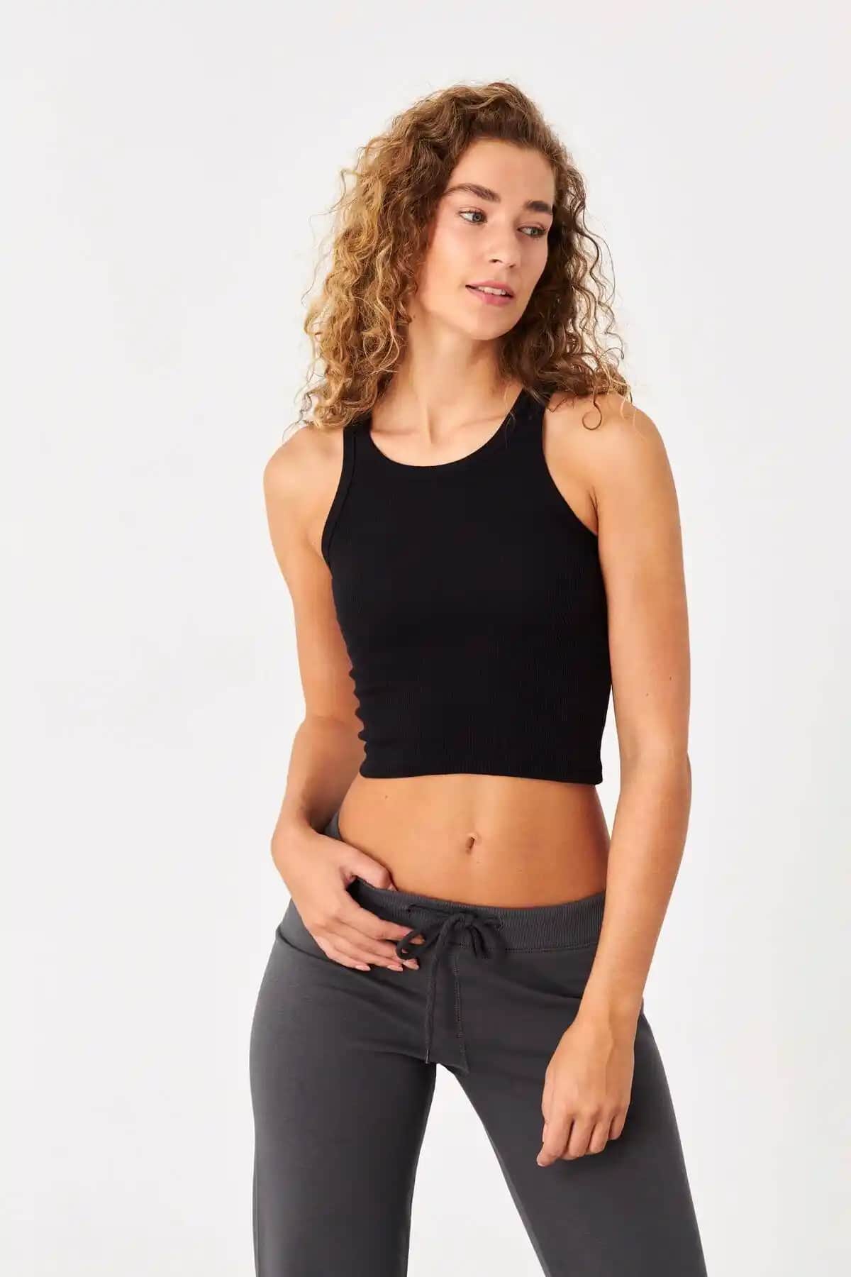 Addax Halter Yaka Fitilli Crop Atlet Modern ve Şık Spor Giyim Seçeneği