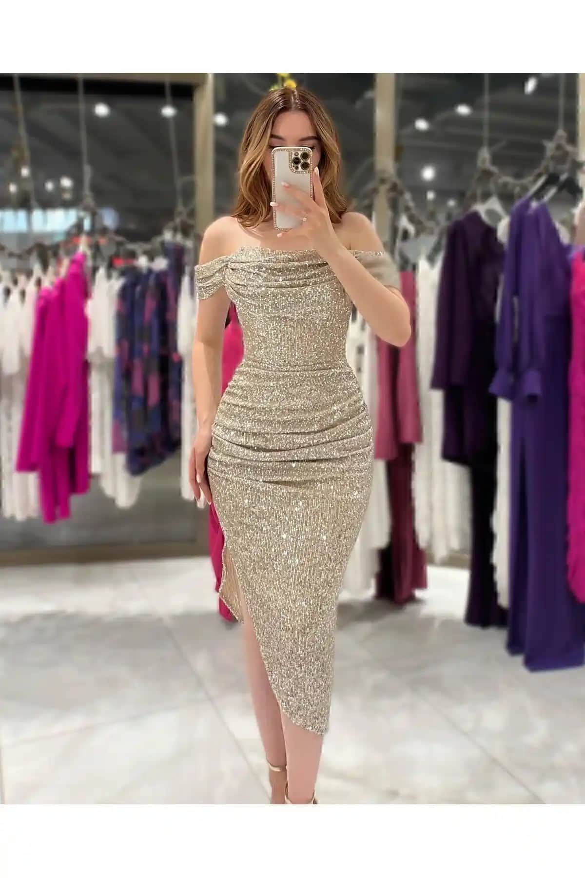 Liana Marka Bej Midi Elbise Şıklık ve Konforu Bir Arada Sunar