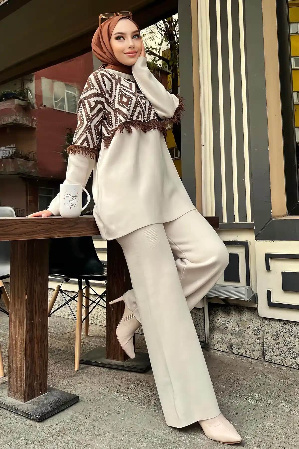 TOFİSA Kadın Tesettür Bisiklet Yaka Desenli Triko Takım ve Bol Paça Pantolon