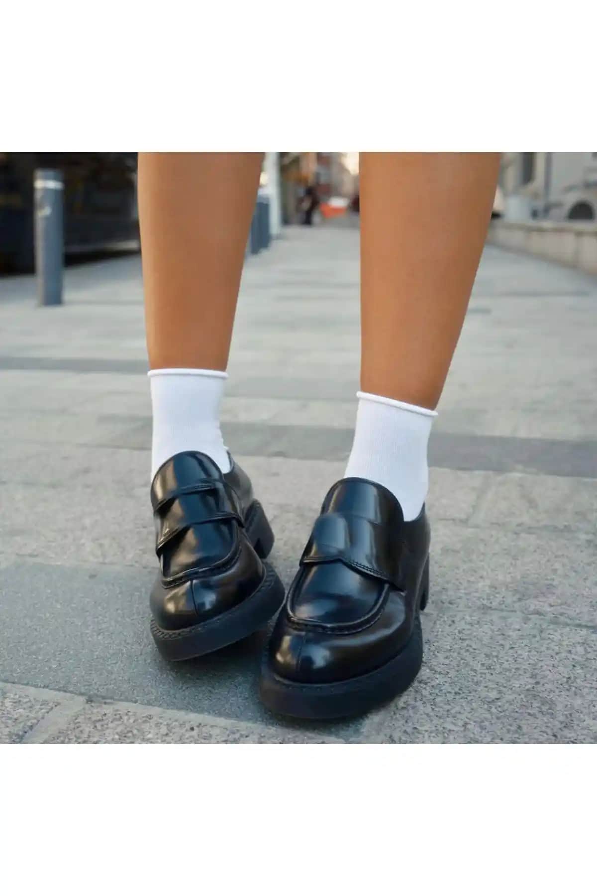 UZARLAR B&D 6'lı Beyaz Çift Lastiksiz Roll-top Soket Çorap Günlük ve Spor Kullanımına Uygun