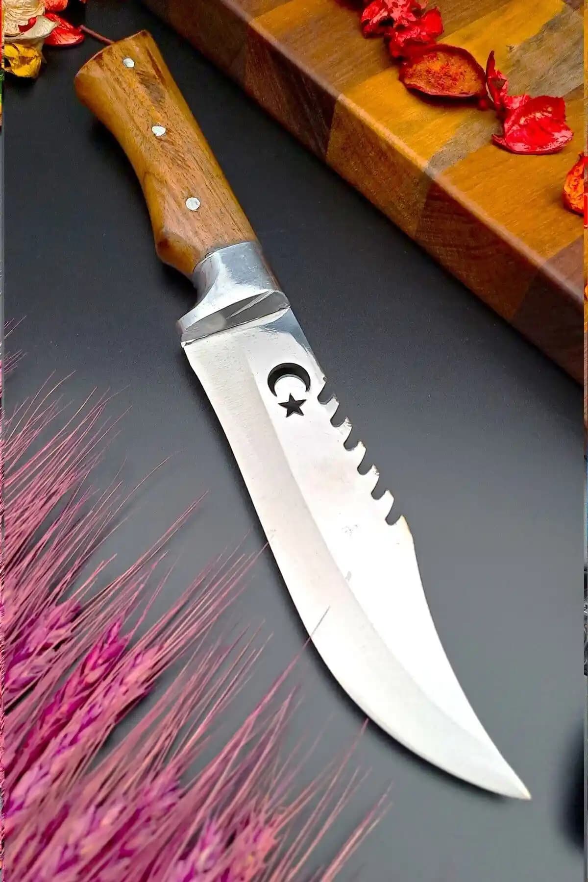 SWENCRAFT Outdoor Bıçak Doğa ve Kamp Tutkunlarının Güçlü Tercihi