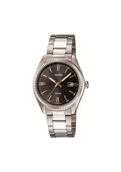 Casio Kadın Kol Saatleri Karşılaştırması: LTP-1302D ve LTP-V005D Özellikleri